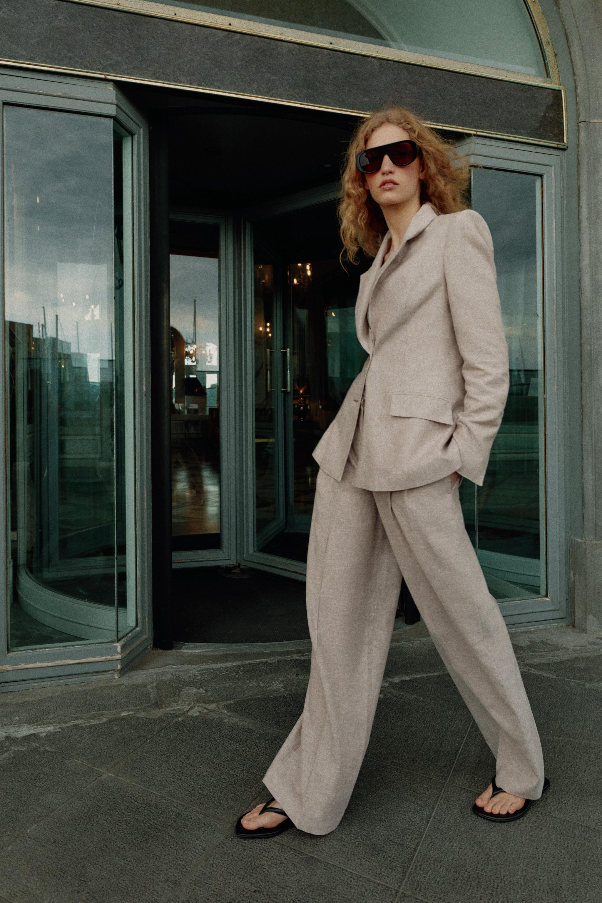 LINEN BLAZER WITH DARTS